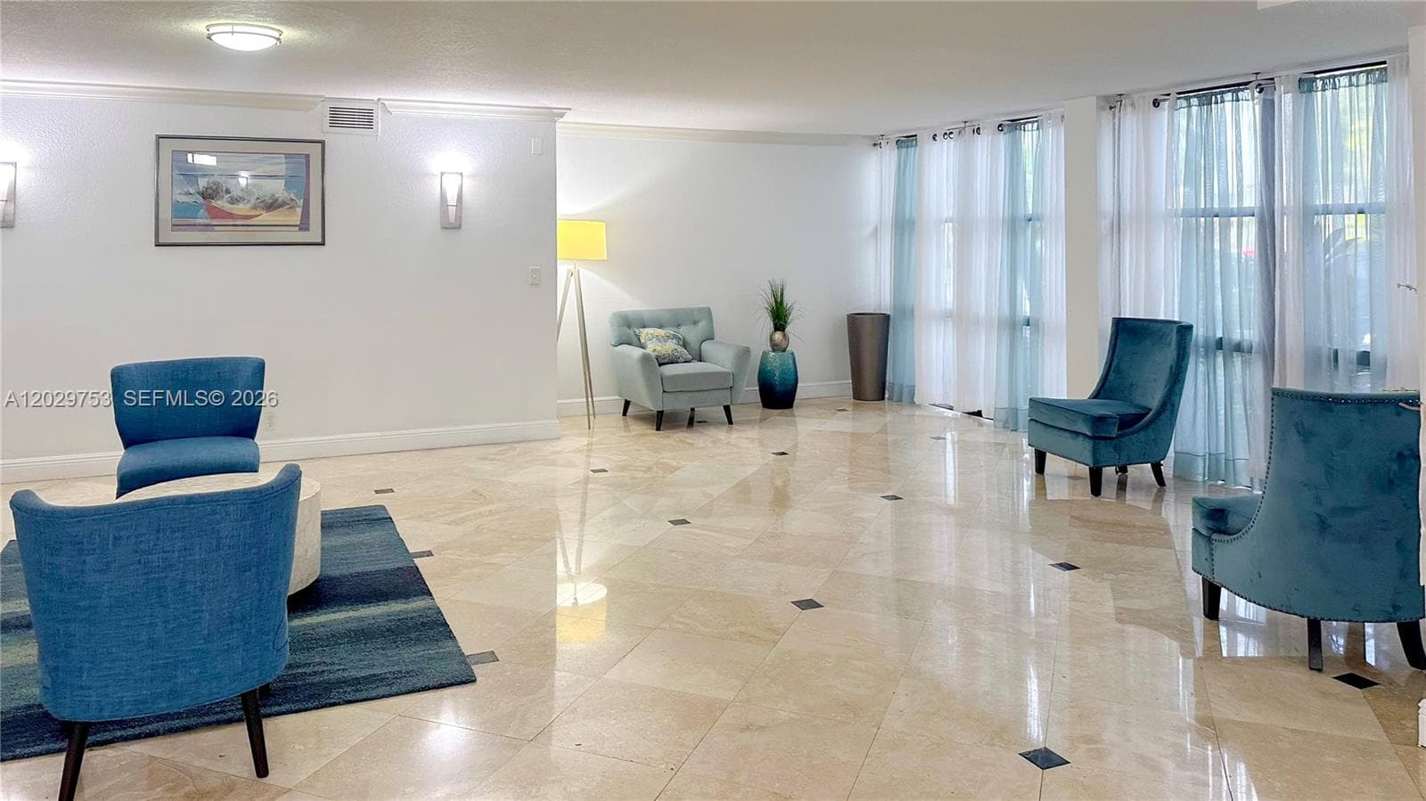 800 Parkview Dr 323 photo 23