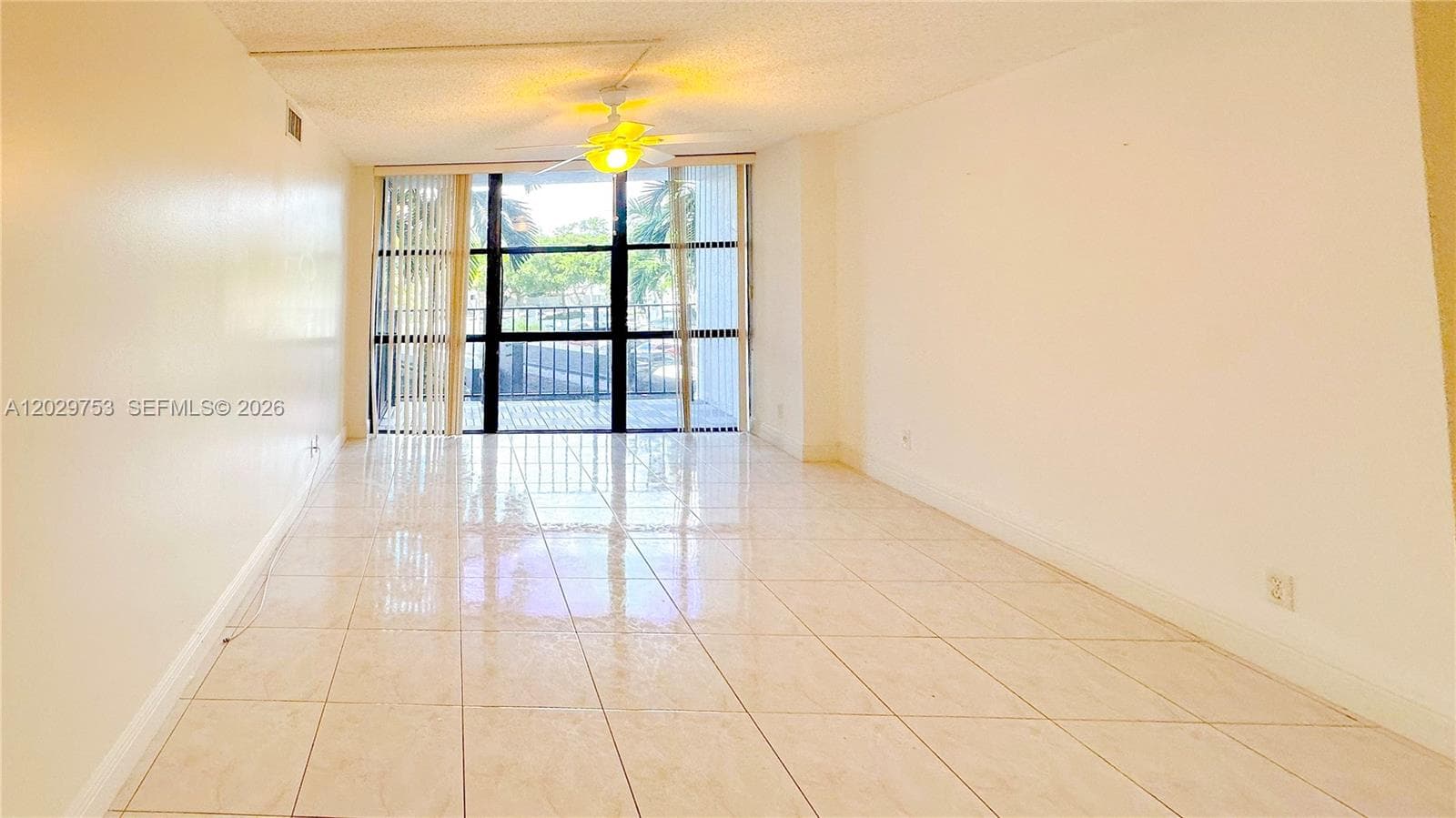 800 Parkview Dr 323 photo 5