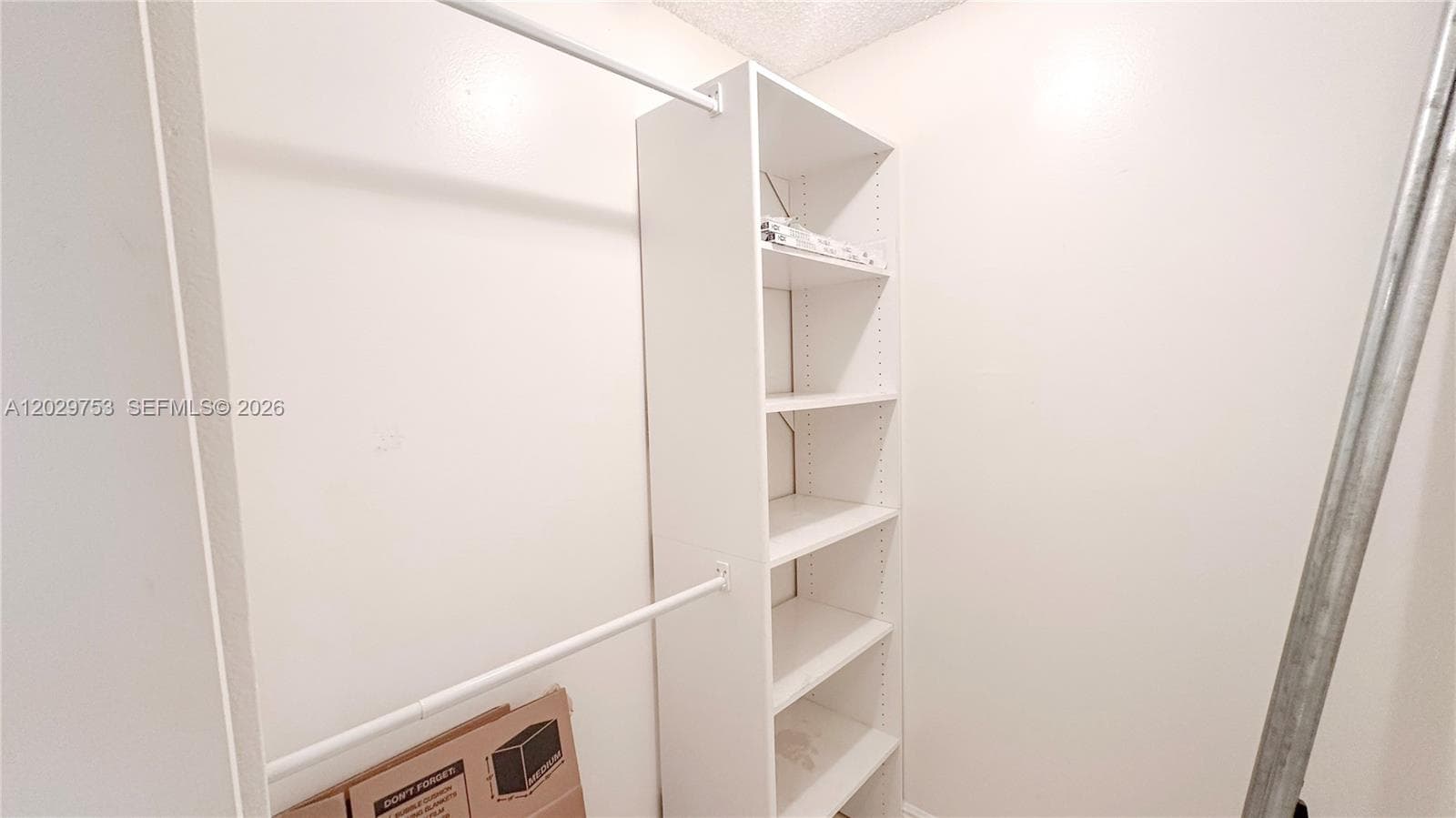800 Parkview Dr 323 photo 20