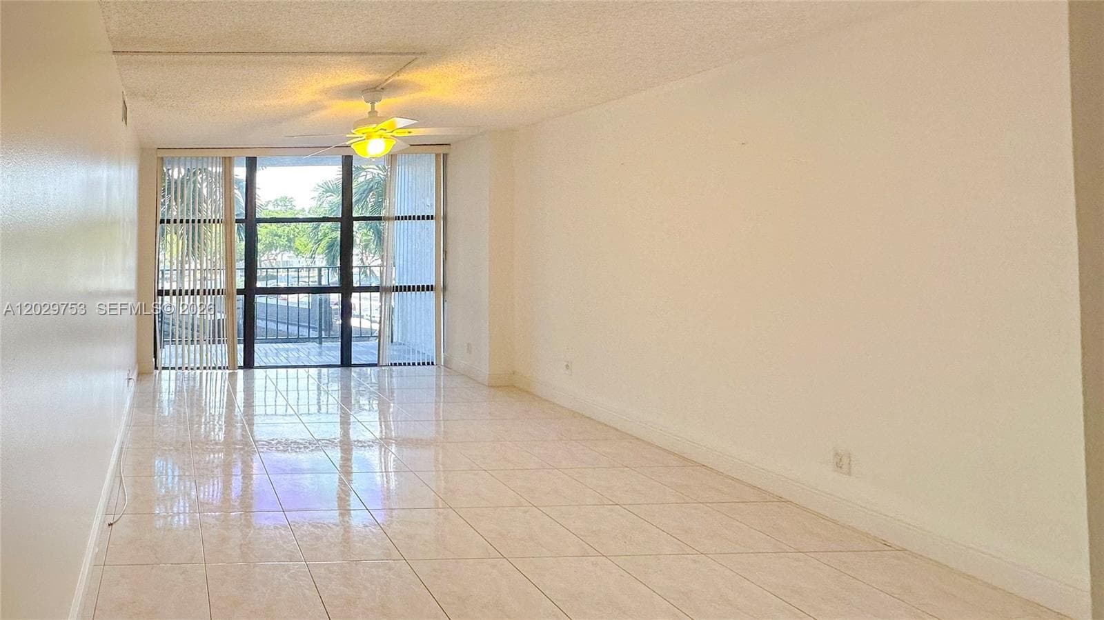 800 Parkview Dr 323 photo 10