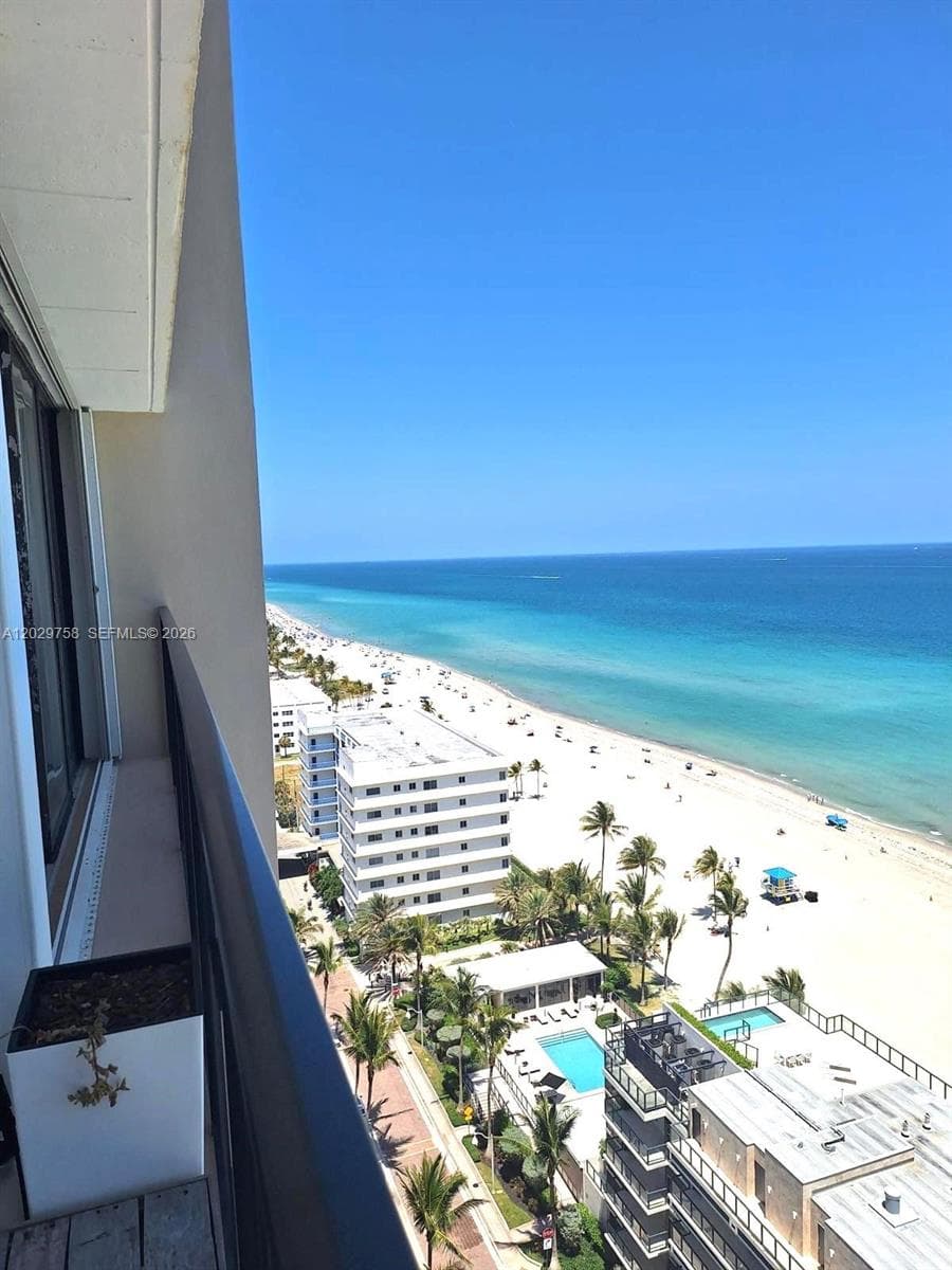 2201 S Ocean Dr 2001 photo 2