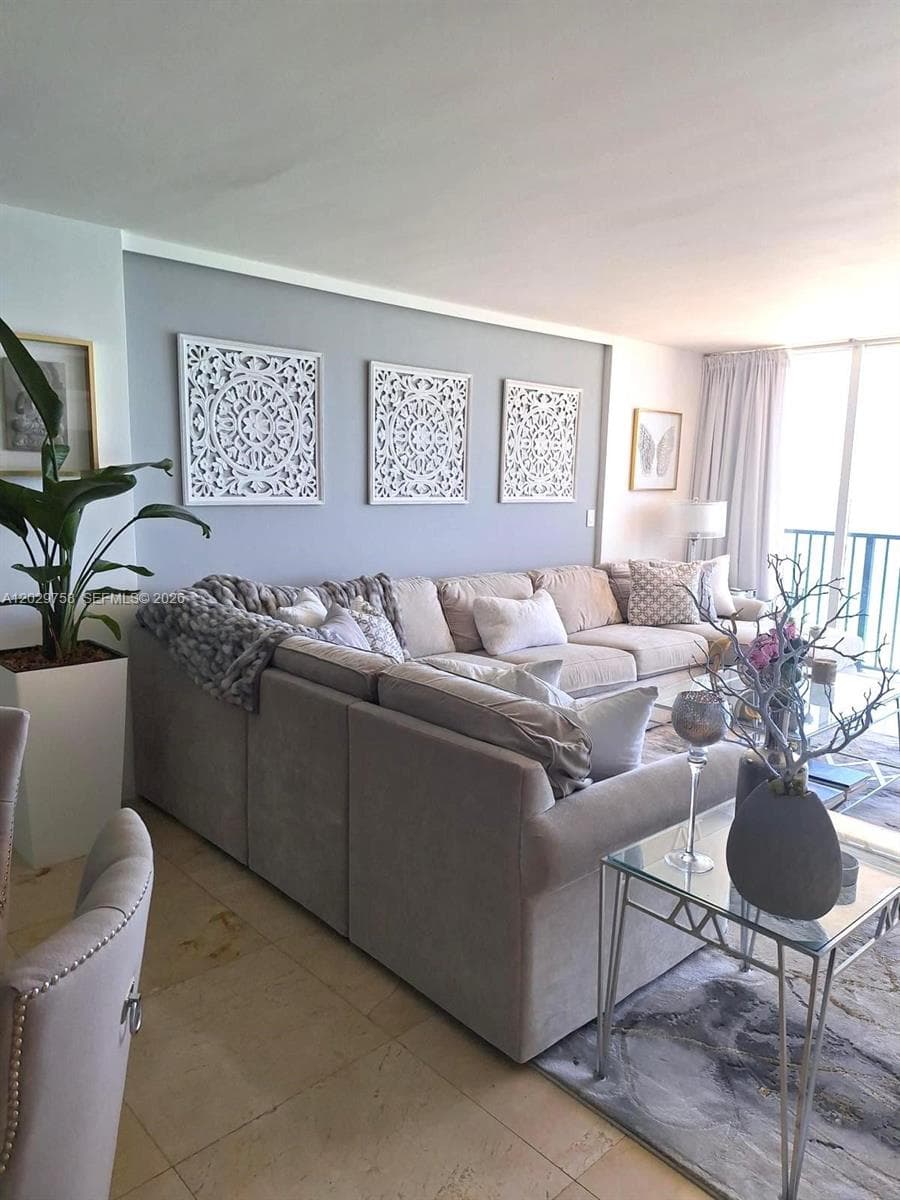 2201 S Ocean Dr 2001 photo 13