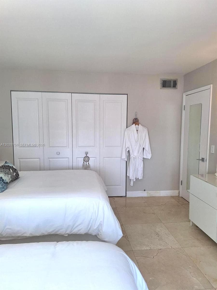 2201 S Ocean Dr 2001 photo 15