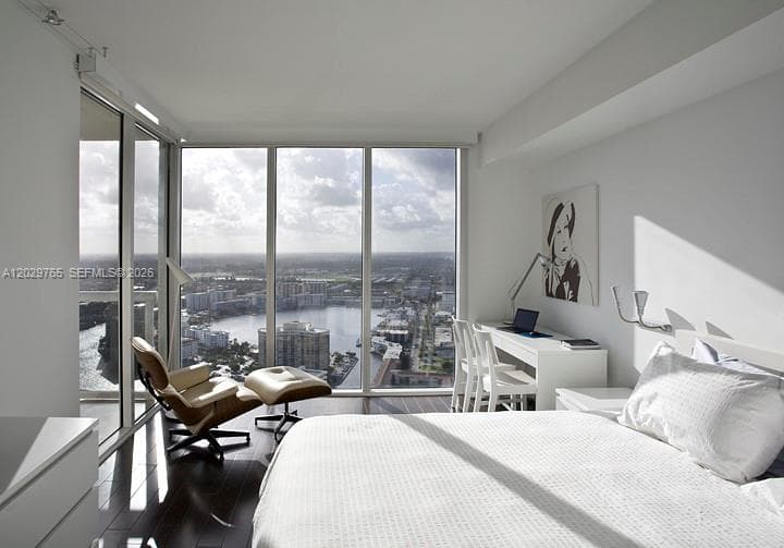 1800 S OCEAN DR 4107 photo 8