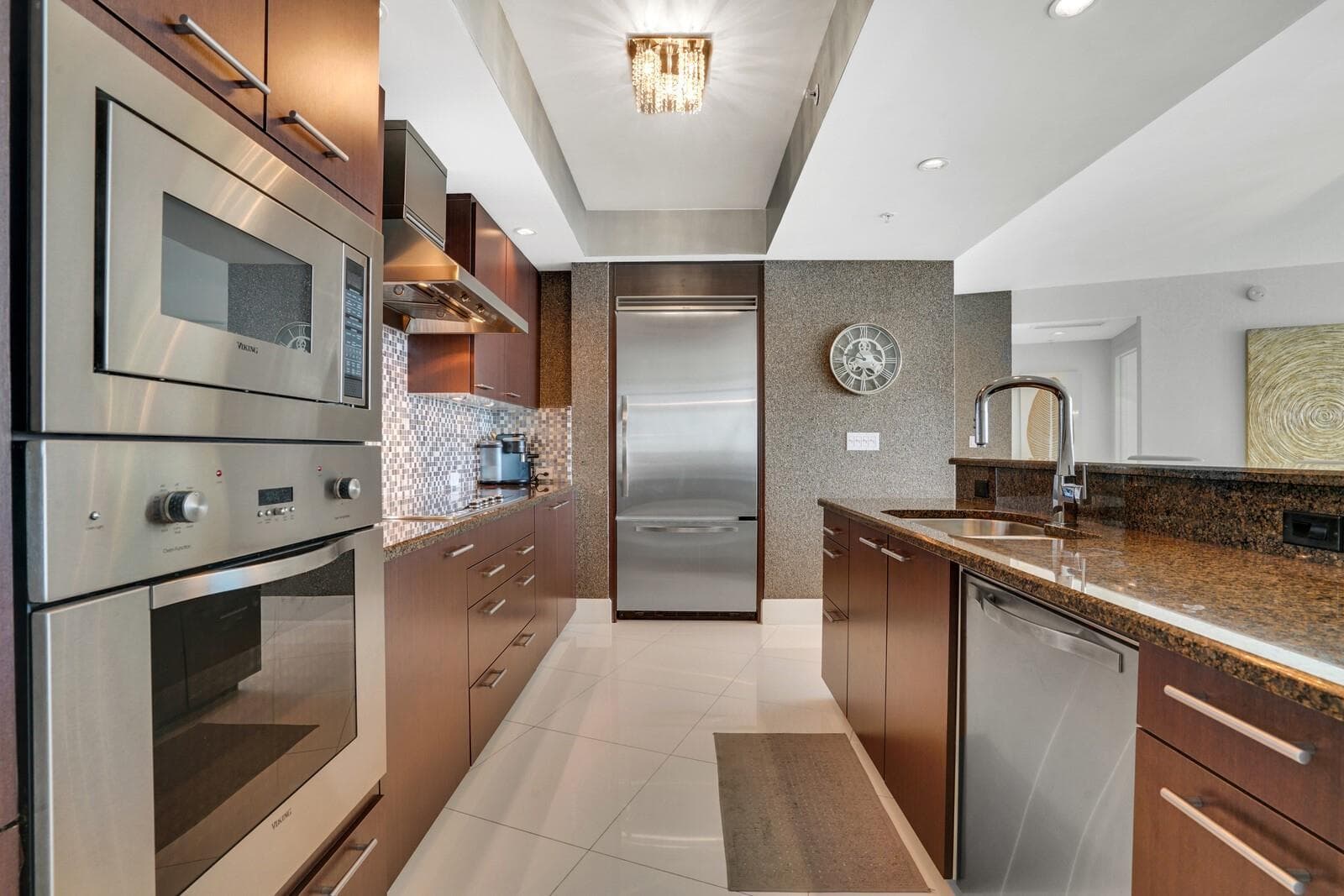 1 N Ocean Boulevard 903 photo 7