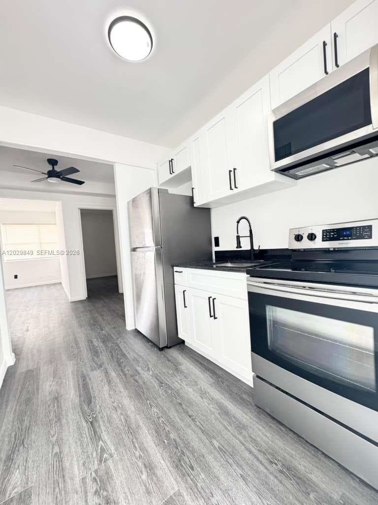1239 Marseille Dr 3 photo 2