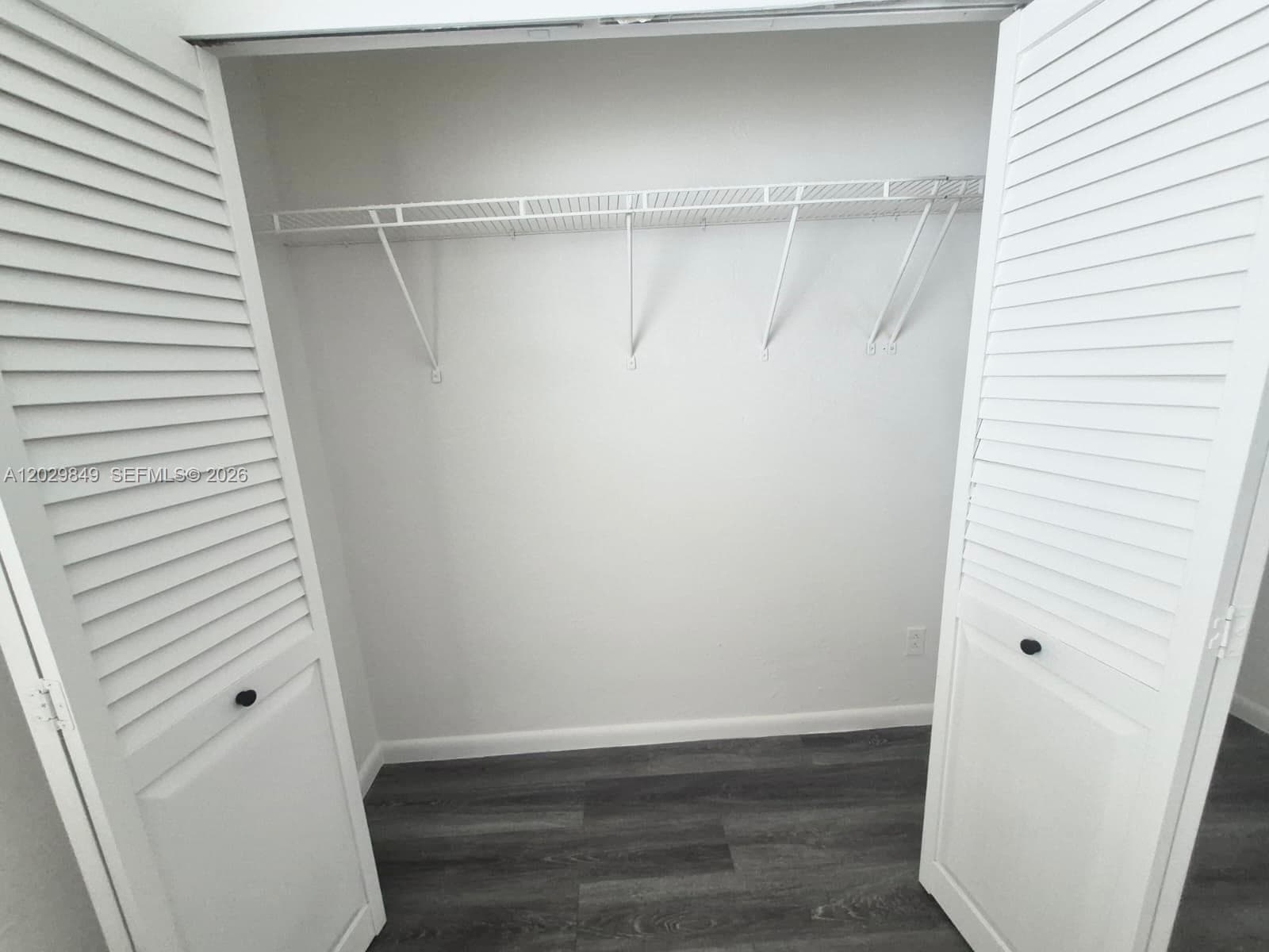 1239 Marseille Dr 3 photo 13