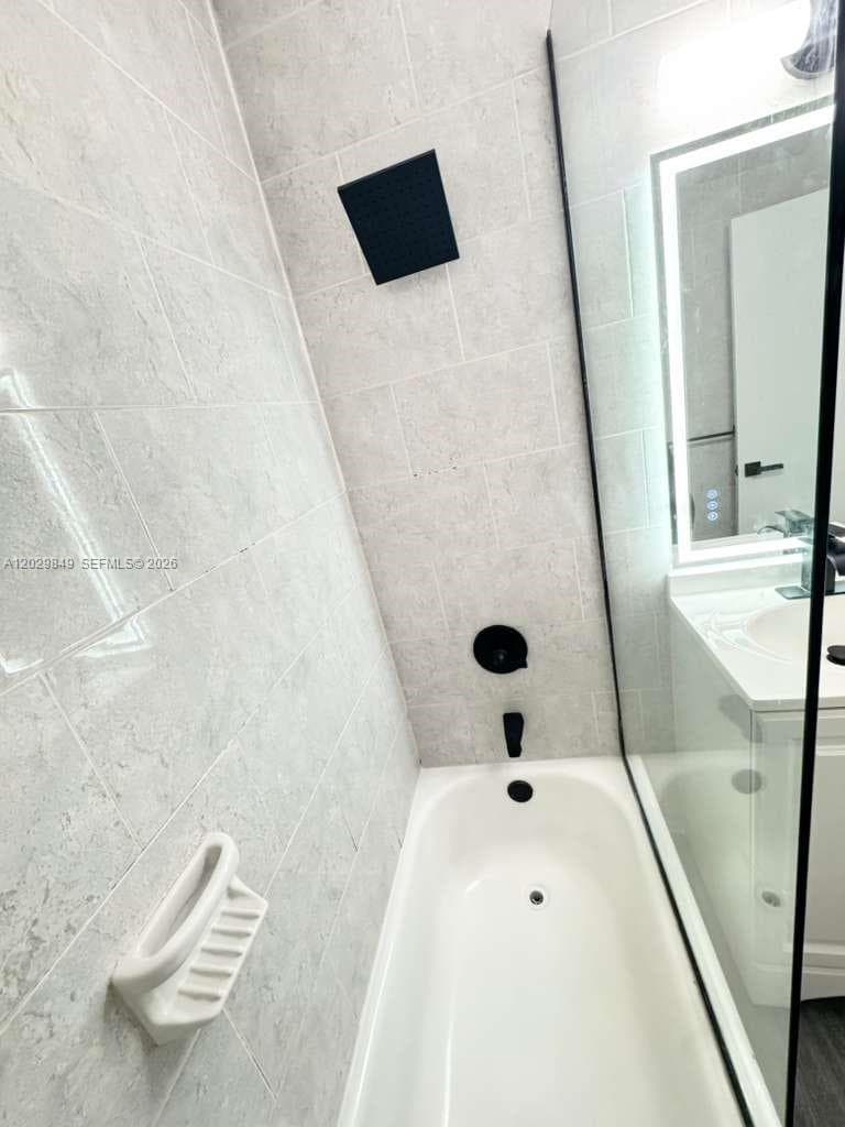 1239 Marseille Dr 3 photo 17