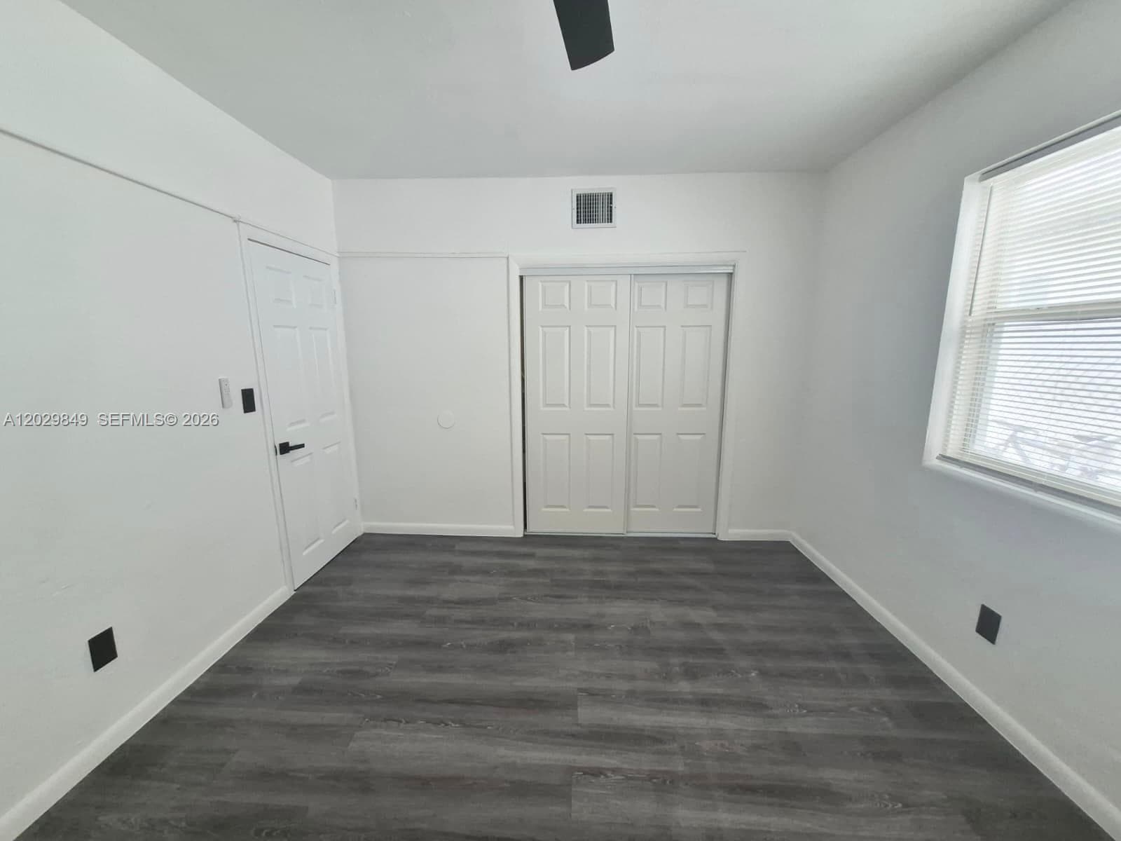 1239 Marseille Dr 3 photo 12