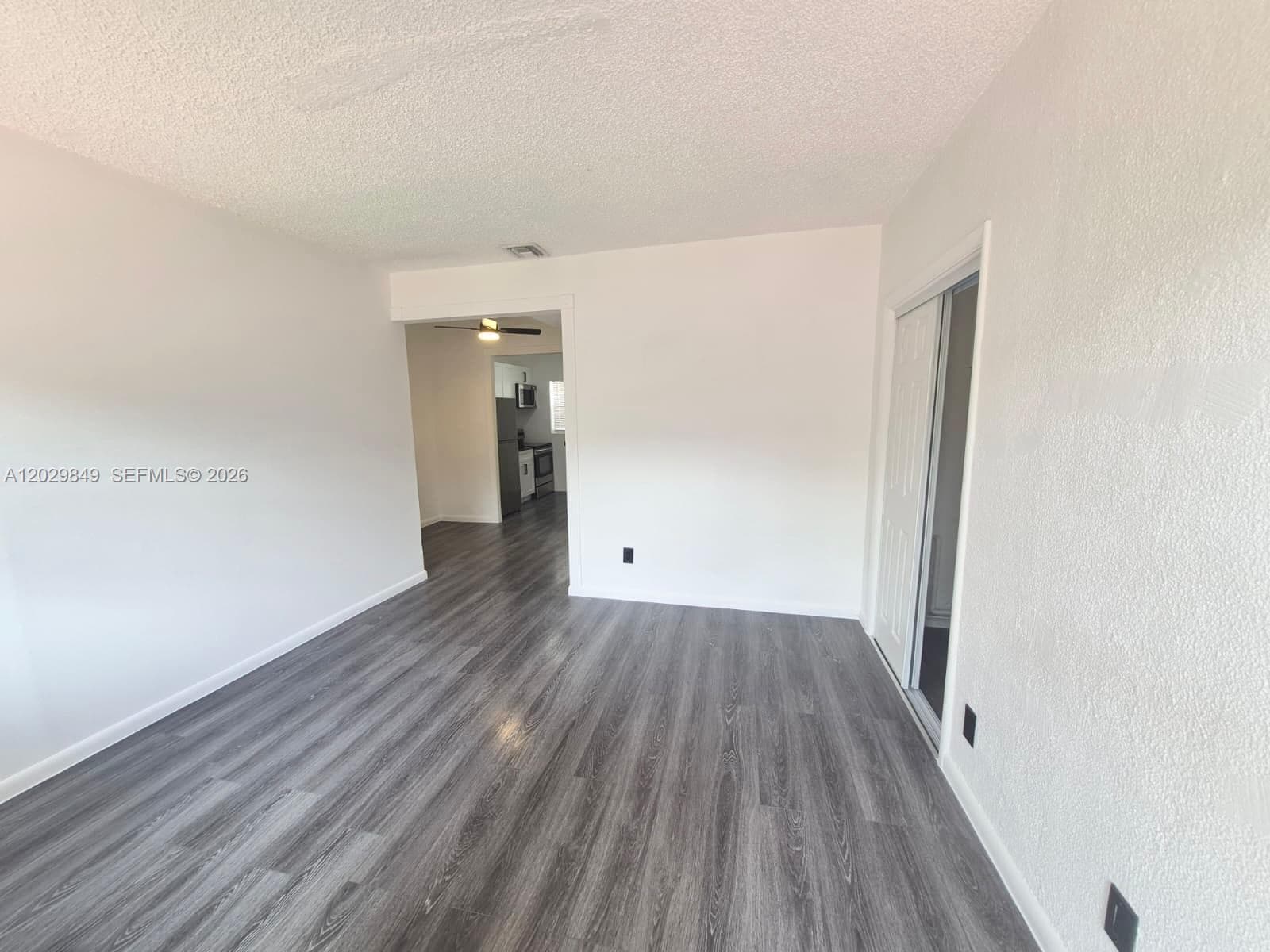 1239 Marseille Dr 3 photo 8