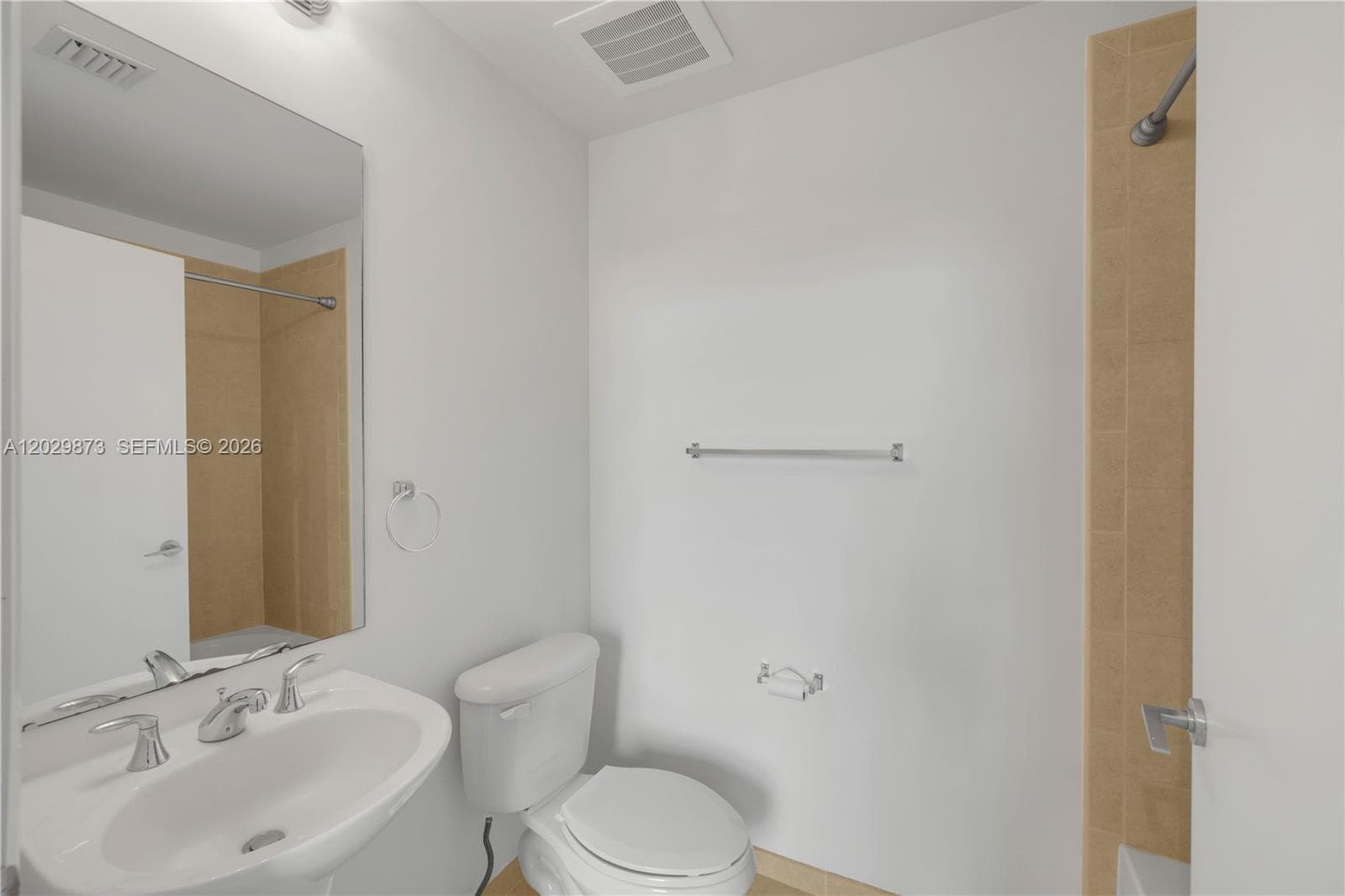 3340 NE 190th St 503 photo 20
