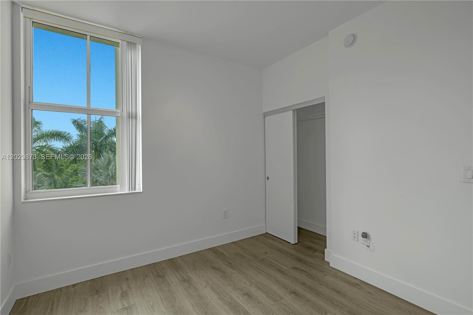 3340 NE 190th St 503 photo 19
