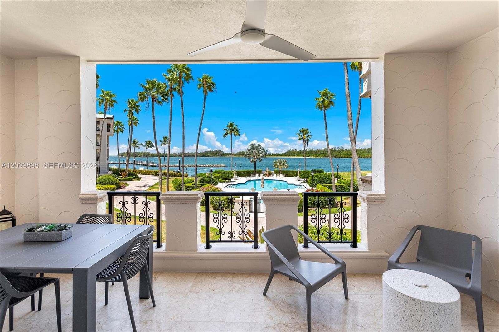 2122 Fisher Island Dr 2122 photo 22