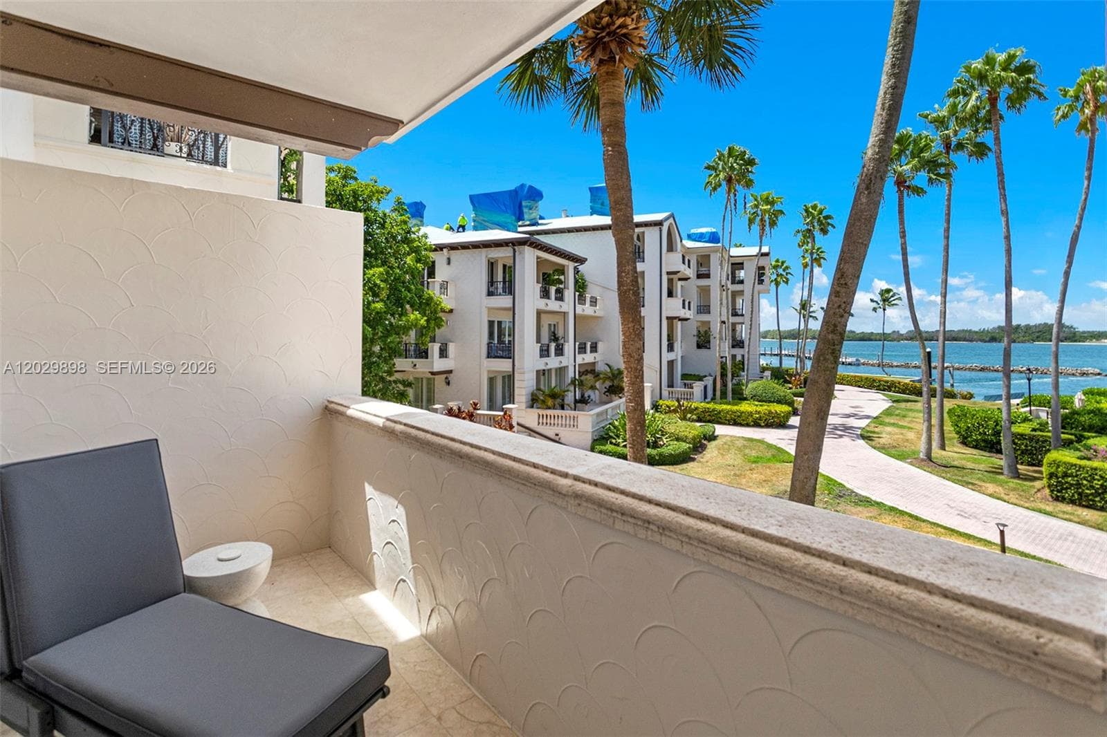 2122 Fisher Island Dr 2122 photo 24