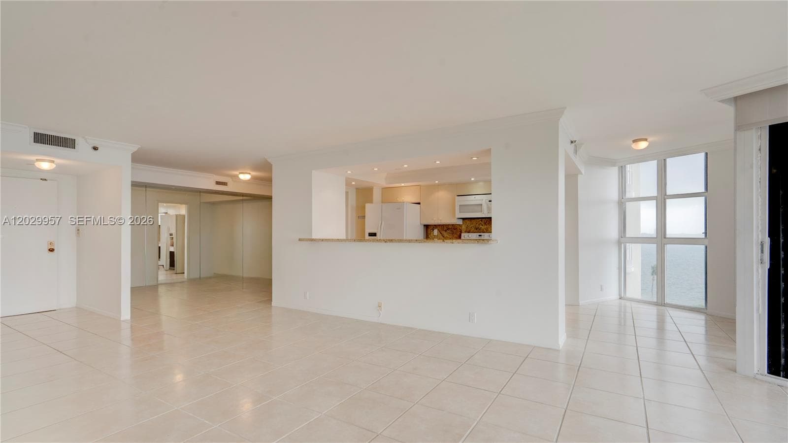 4000 Towerside Ter 908 photo 2