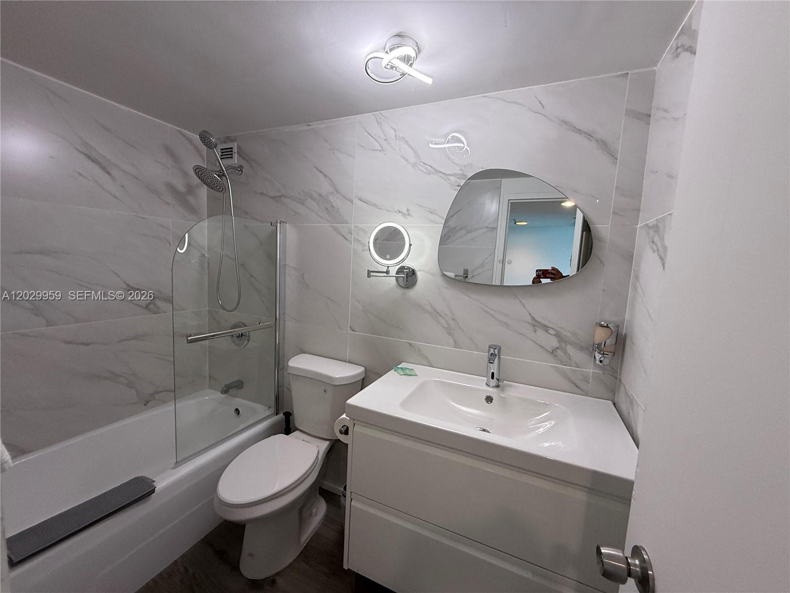 5445 Collins Ave 1701 photo 13