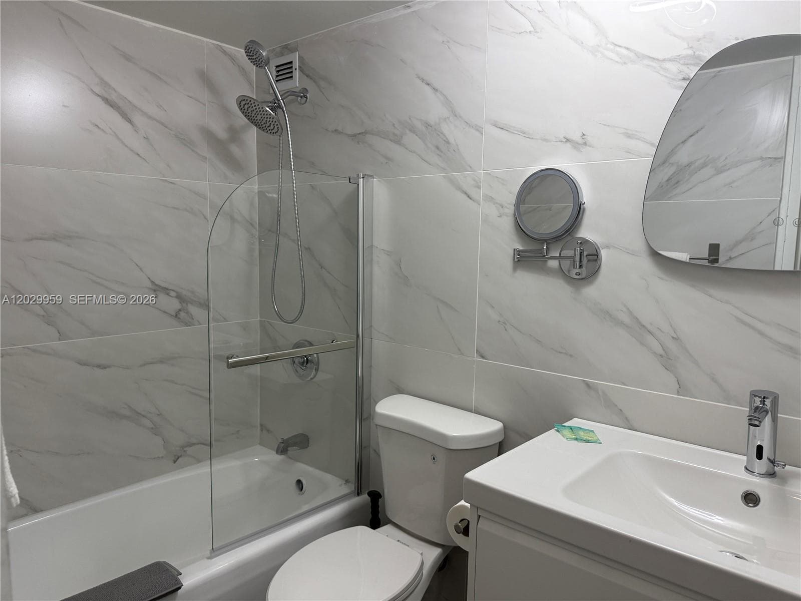 5445 Collins Ave 1701 photo 12