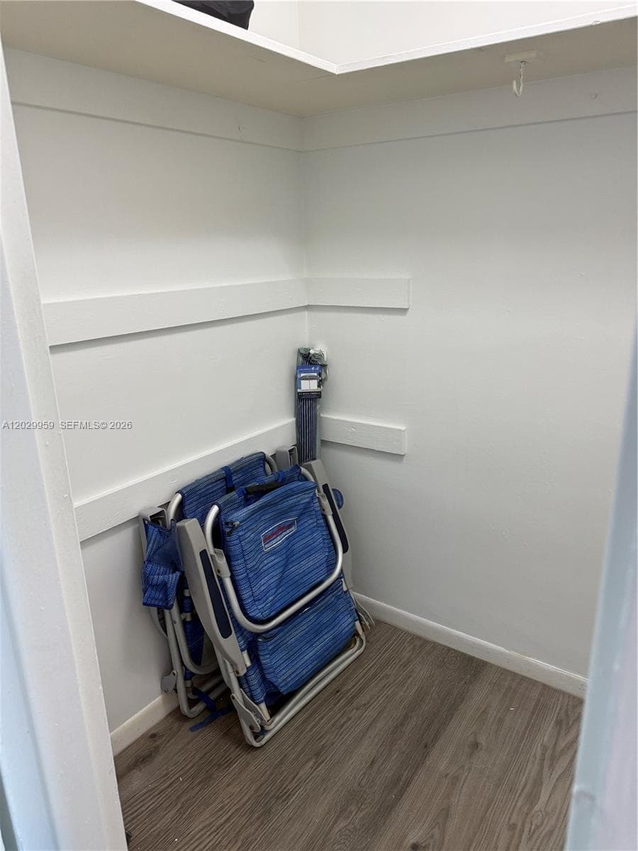 5445 Collins Ave 1701 photo 14