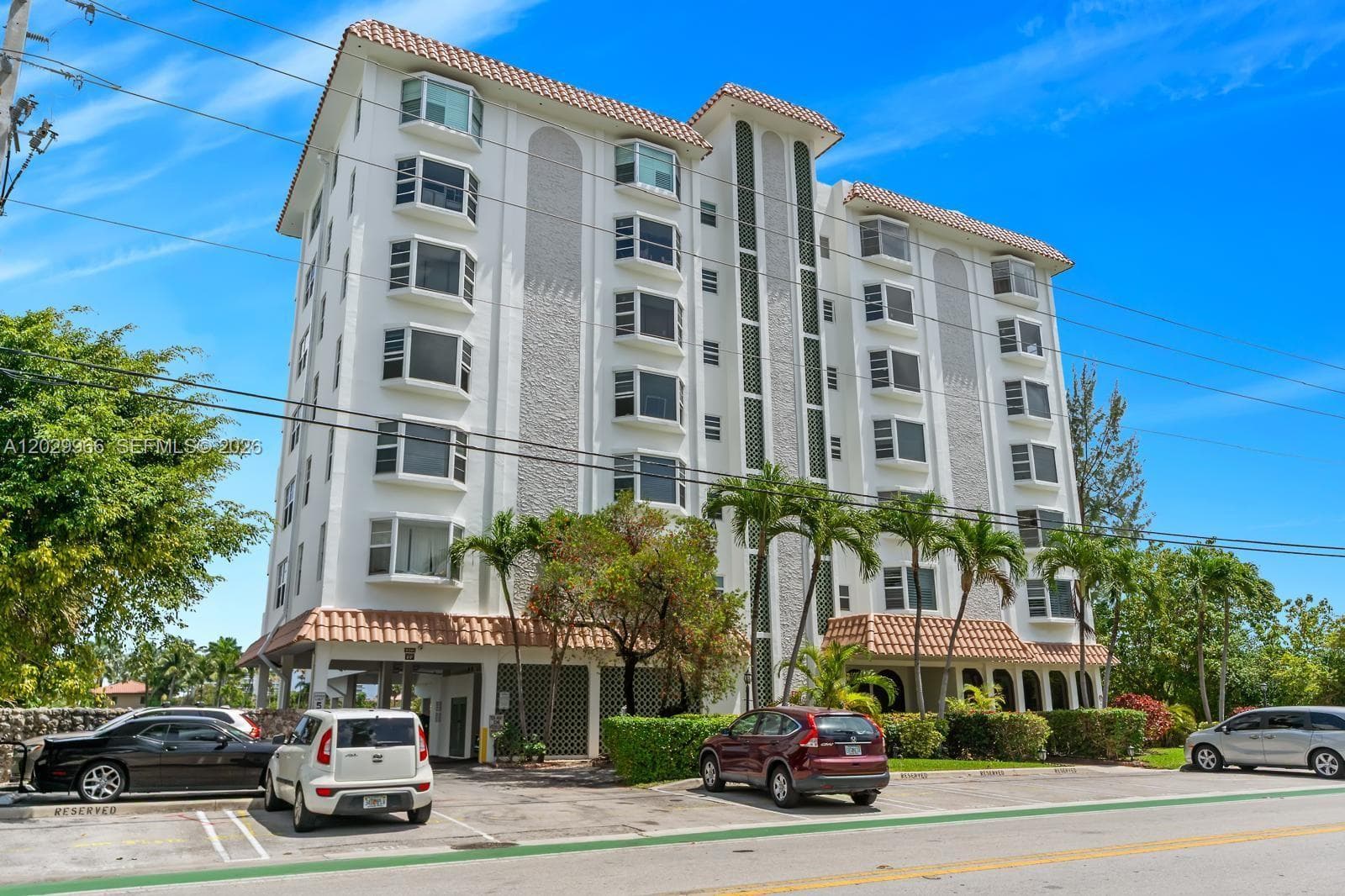 9341 E Bay Harbor Dr PH-B photo 17