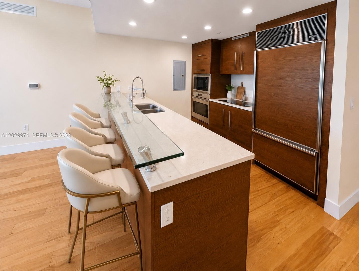 475 Brickell Ave 2909 photo 2