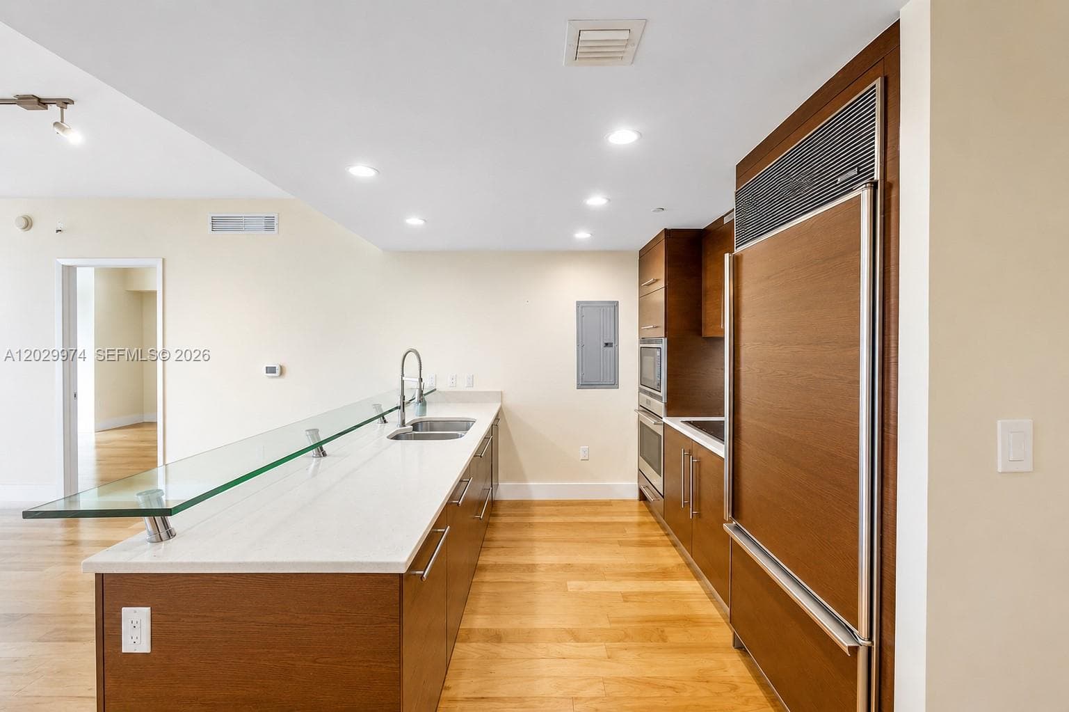 475 Brickell Ave 2909 photo 3