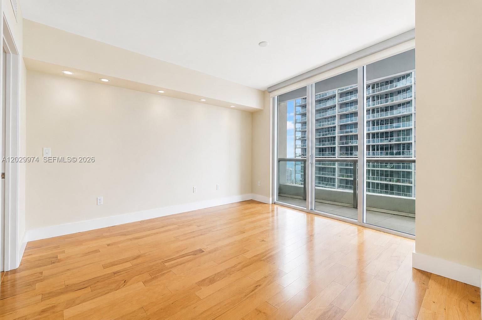 475 Brickell Ave 2909 photo 19