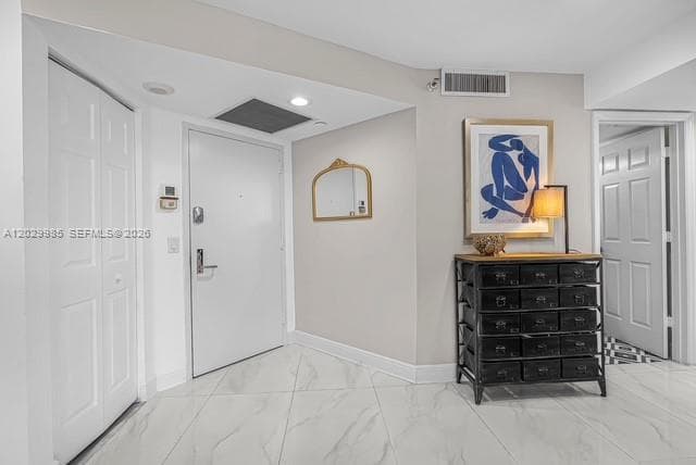 3500 Mystic Pointe Dr 604 photo 4