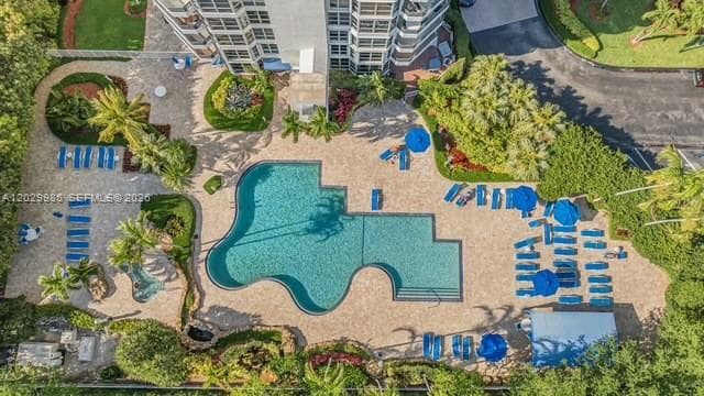 3500 Mystic Pointe Dr 604 photo 8
