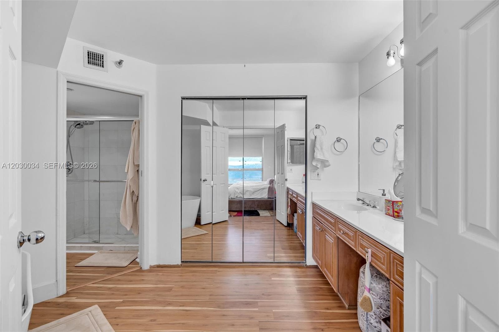 3500 Mystic Pointe Dr 1205 photo 13