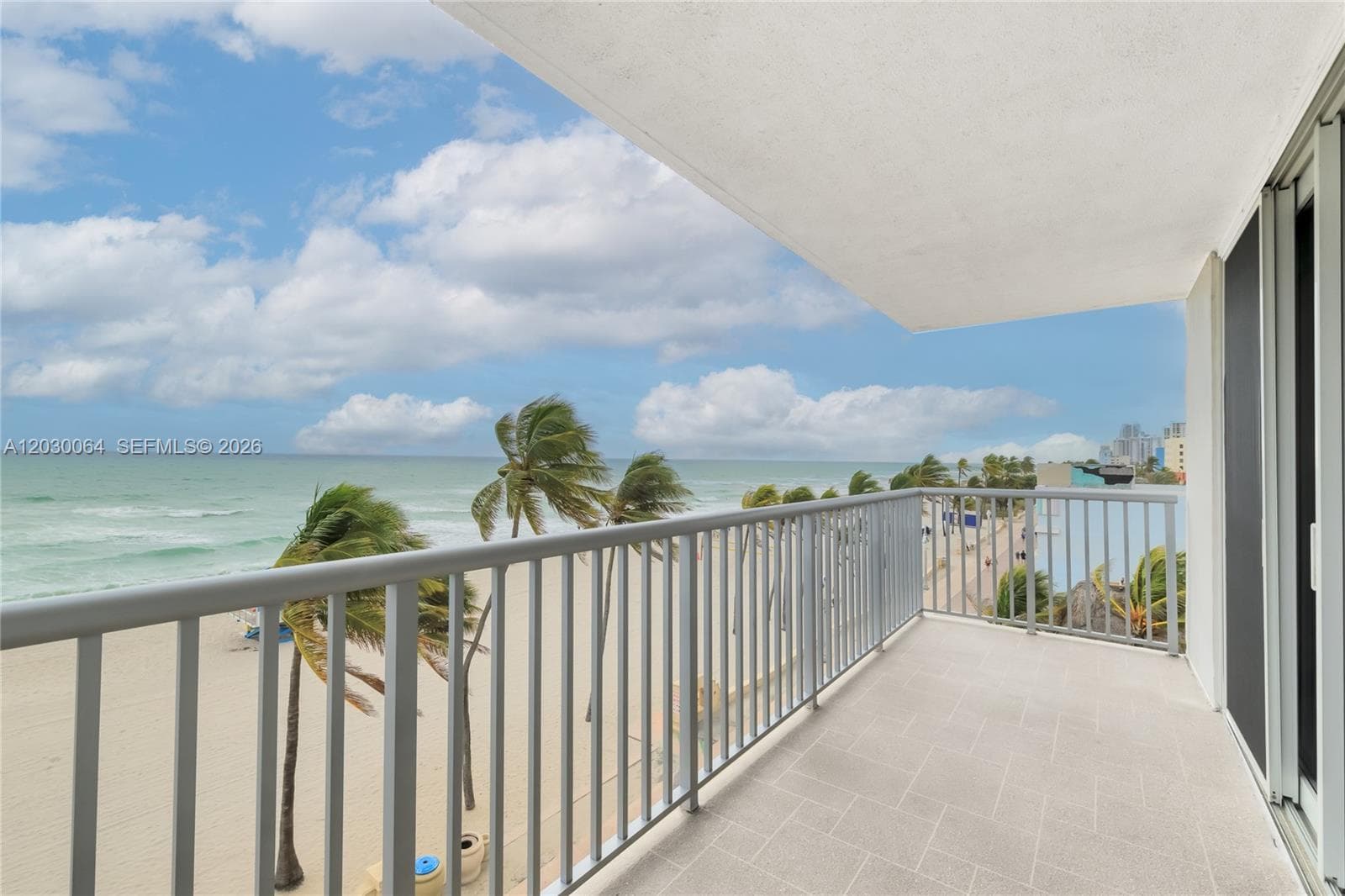 400 N Surf Rd 506 photo 3