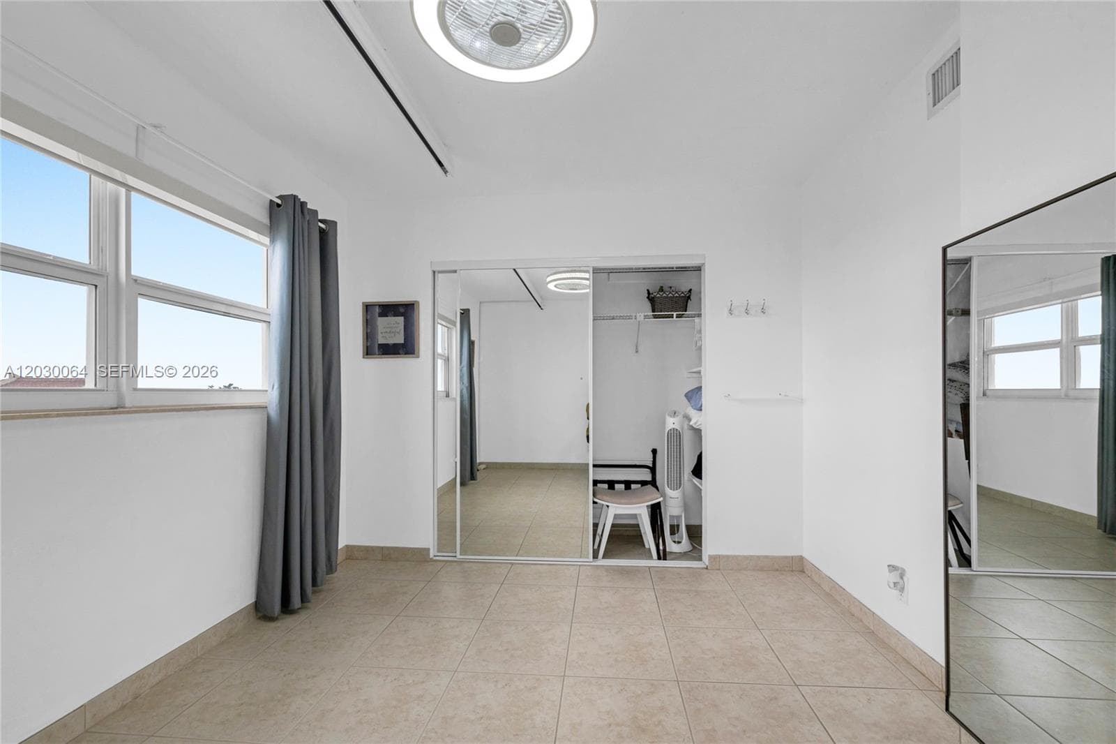 400 N Surf Rd 506 photo 24