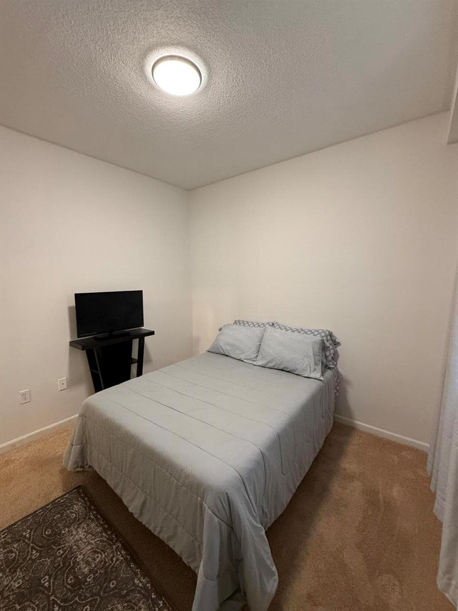 2080 Greenview Shores Boulevard 402 photo 20
