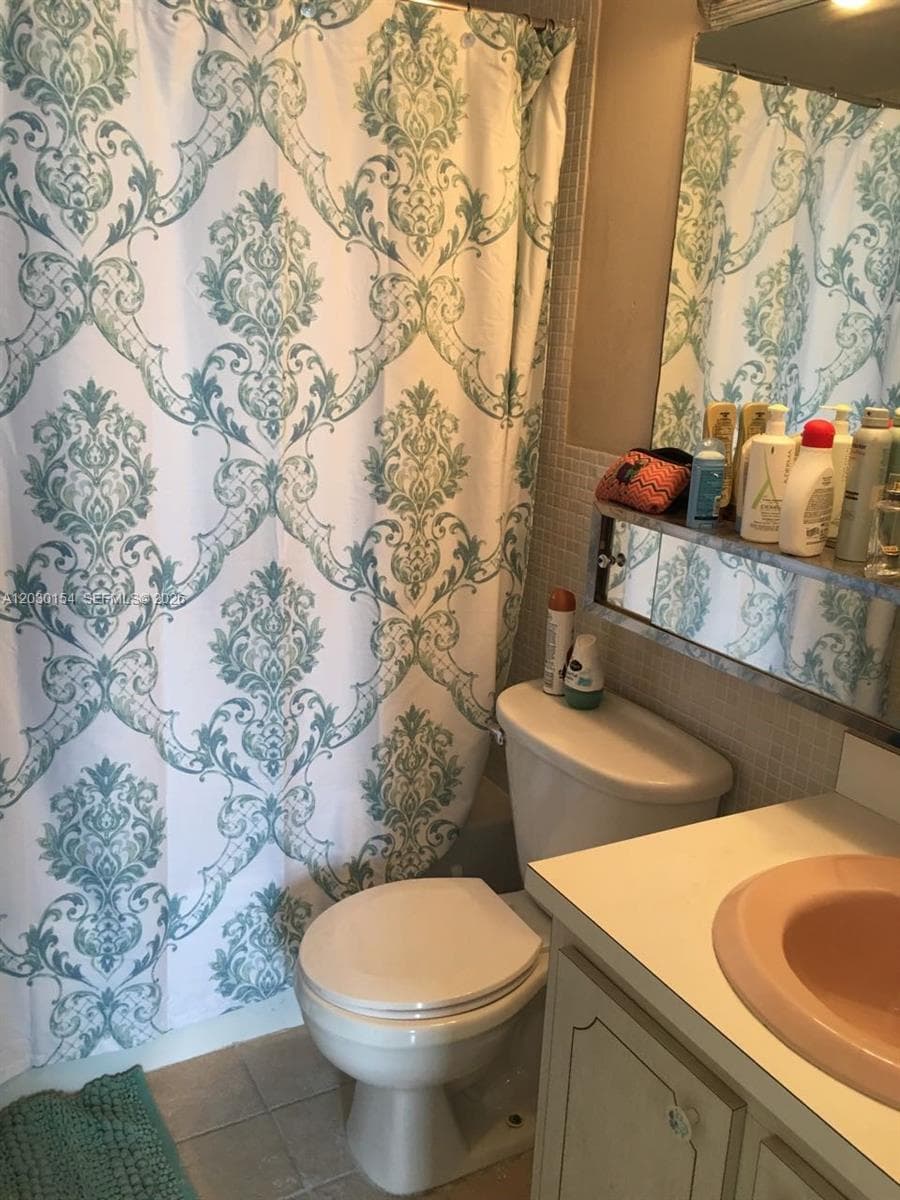 3660 NE 166th St 611 photo 16