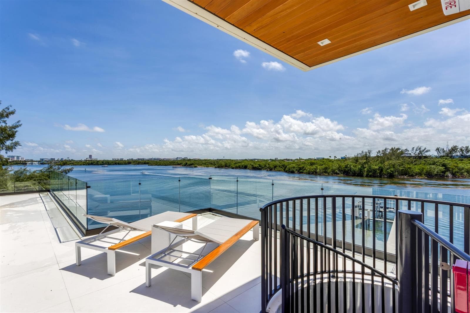 900 Lago Mar Lane #Penthouse 3