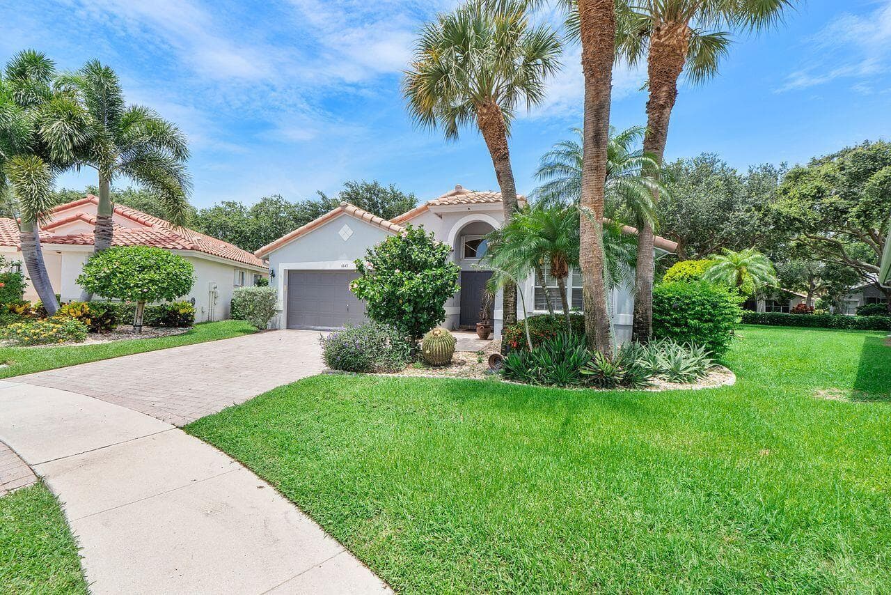 6643 Sherbrook Drive photo 2