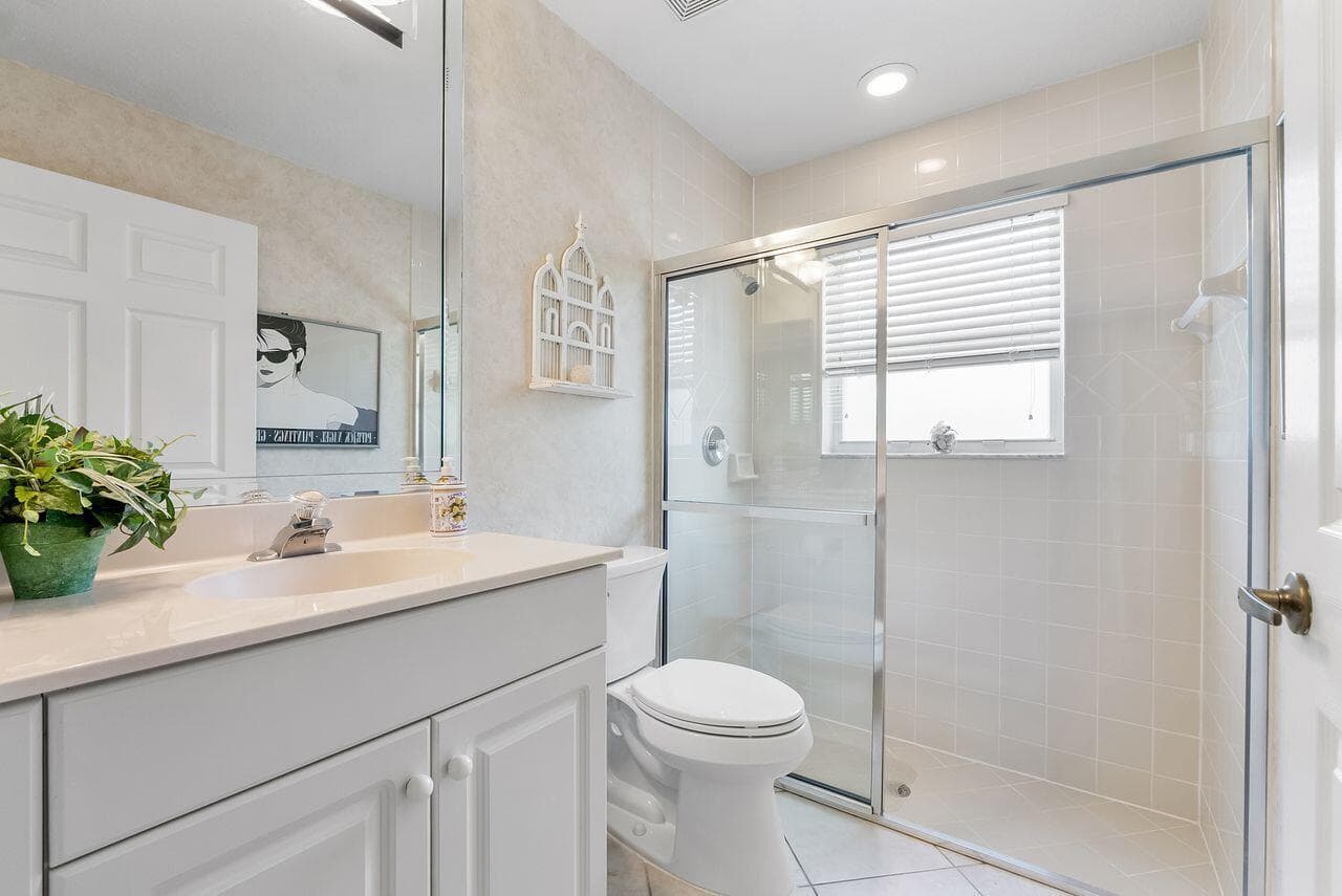 6643 Sherbrook Drive photo 13