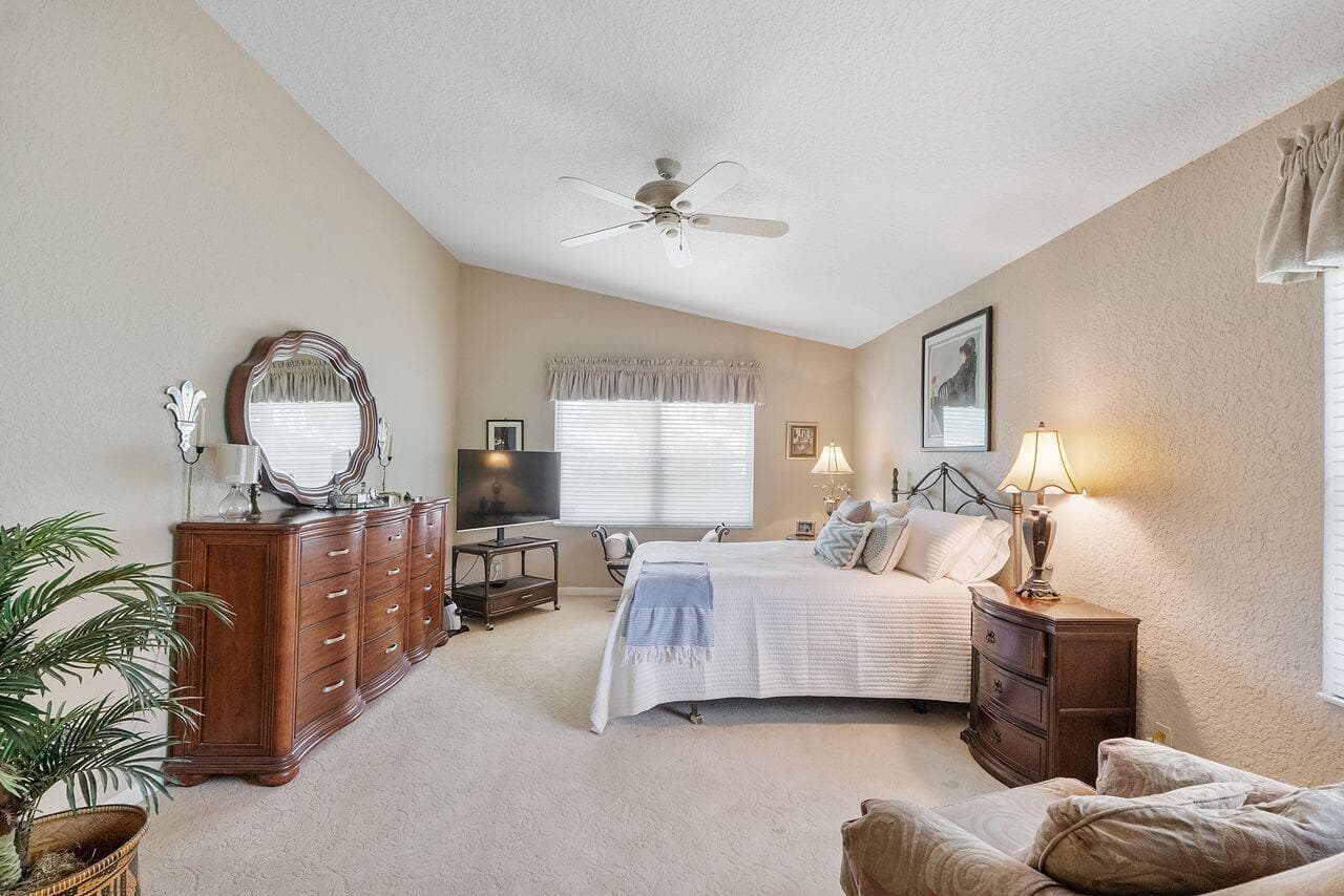 6643 Sherbrook Drive photo 7