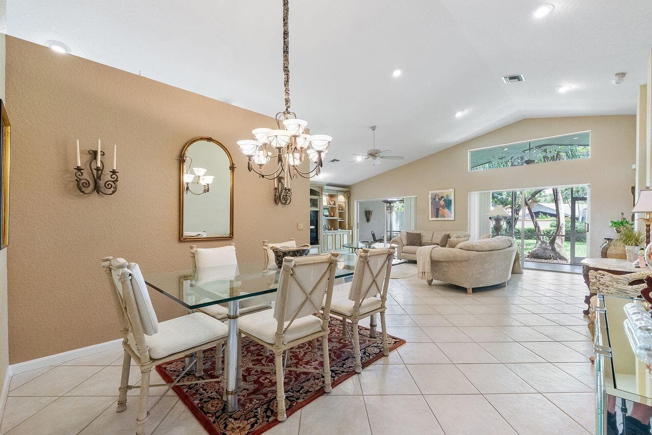 6643 Sherbrook Drive photo 3