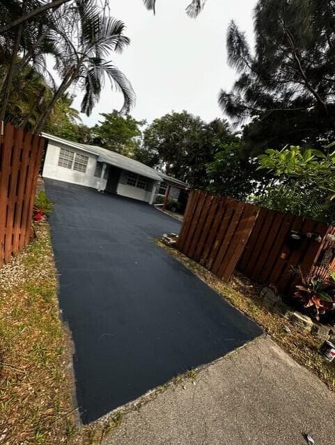 1660 SW 28th Avenue photo 3