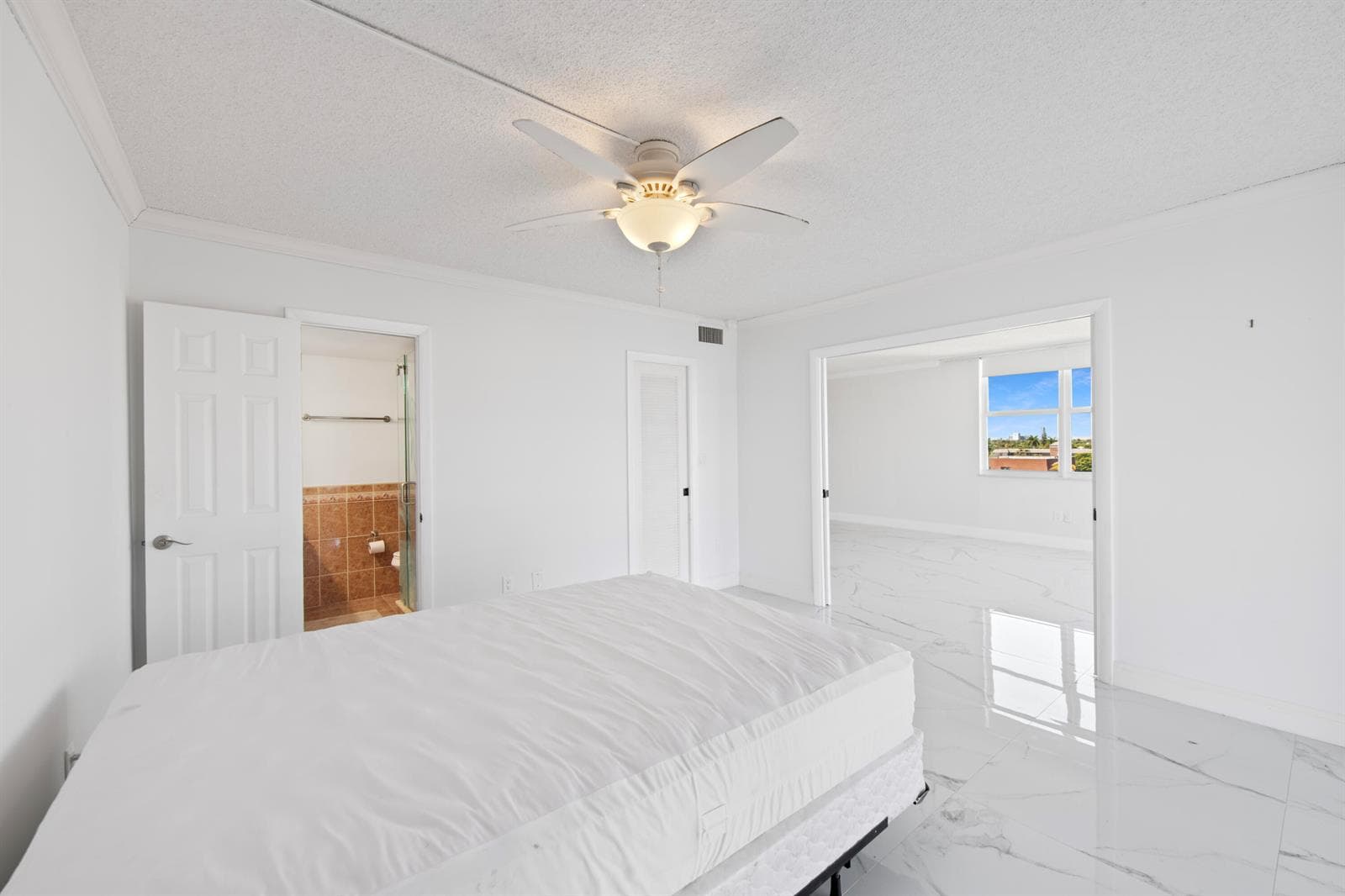 3100 NE 49th Street 601 photo 16