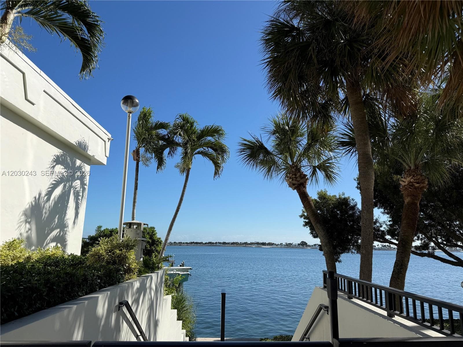 1925 Brickell Ave 1403 photo 3