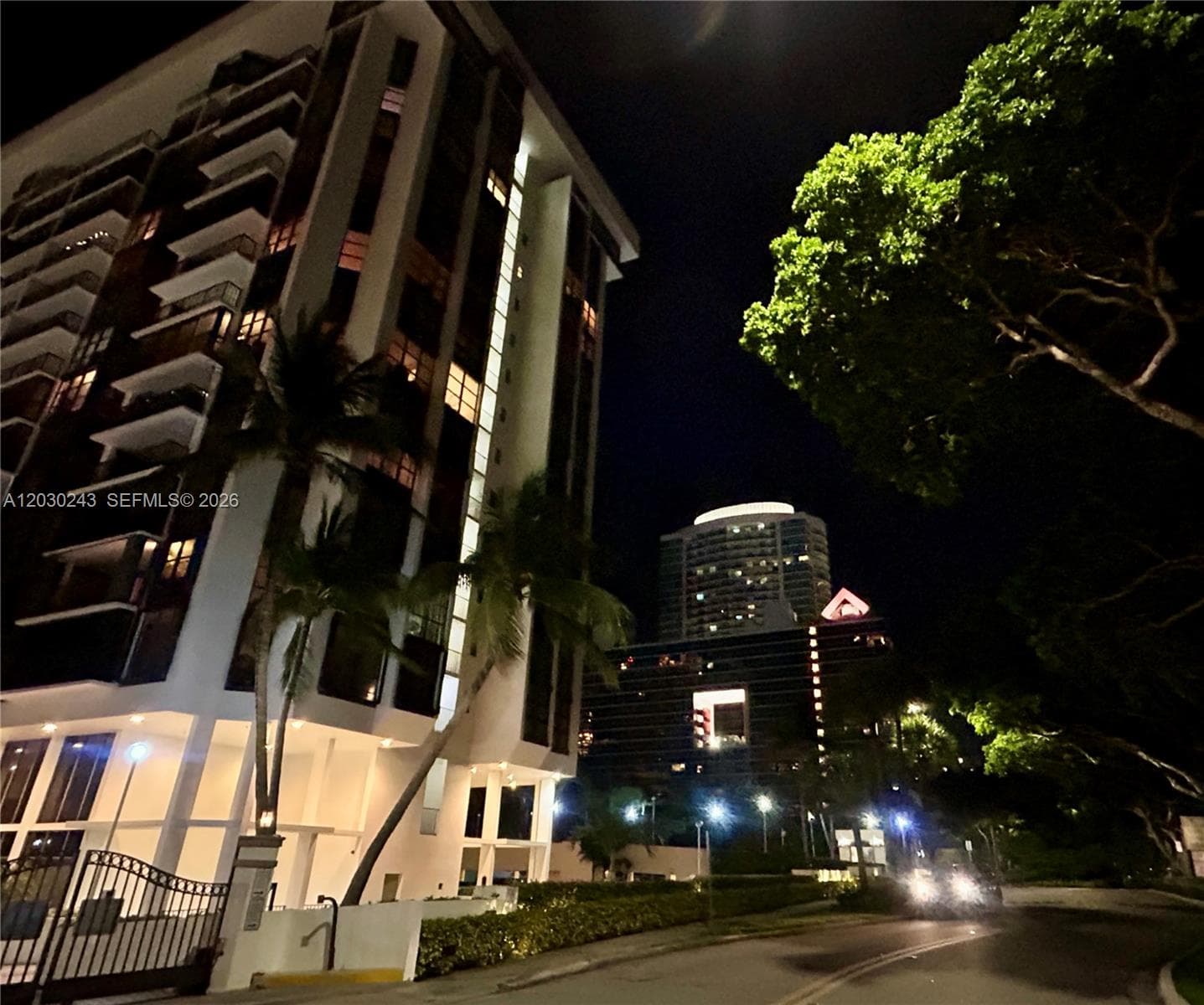 1925 Brickell Ave 1403 photo 18