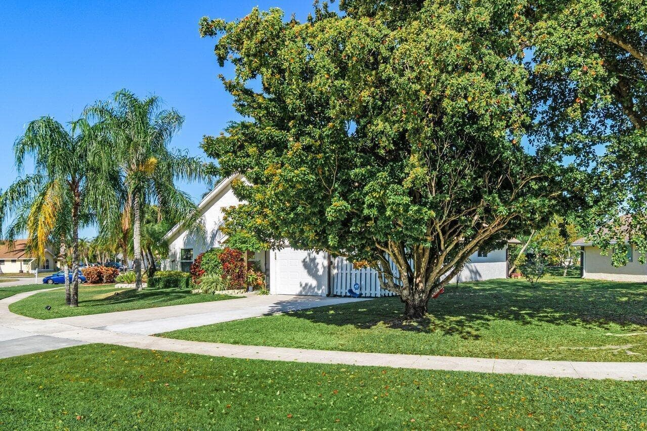 22525 Swordfish Drive photo 2