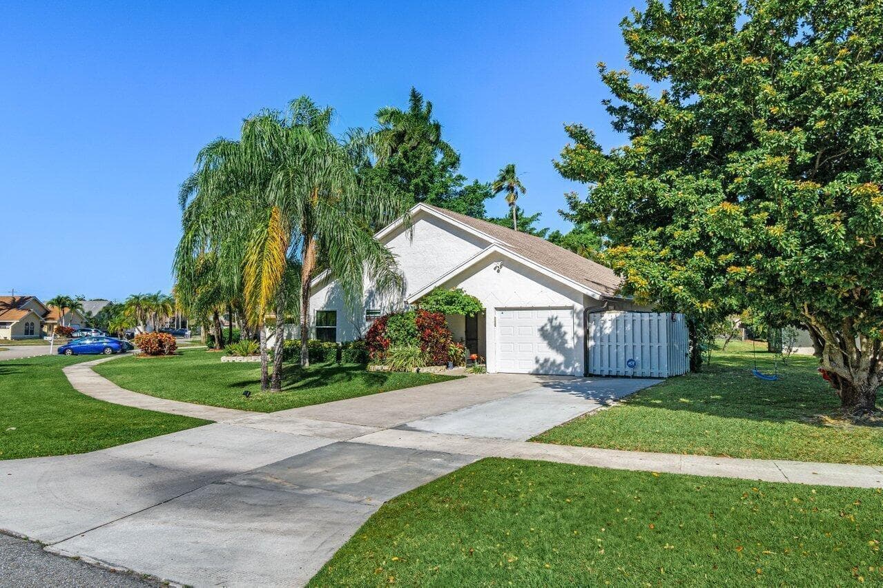 22525 Swordfish Drive photo 4