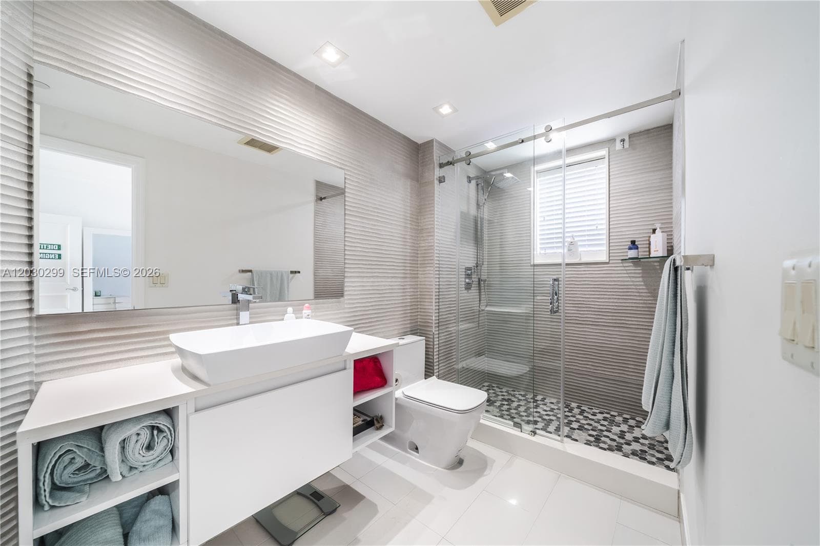 21050 Point Pl 2601 photo 24