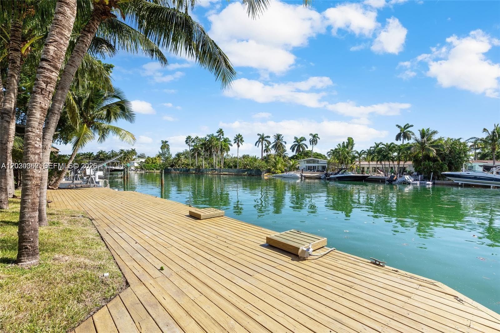 550 S Shore Dr photo 11