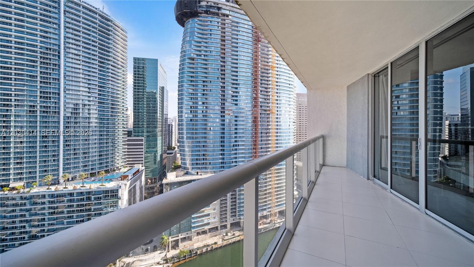 465 Brickell Ave 2704 photo 2