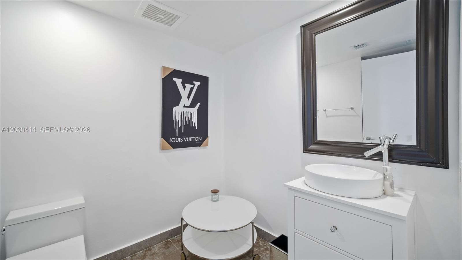 465 Brickell Ave 2704 photo 11