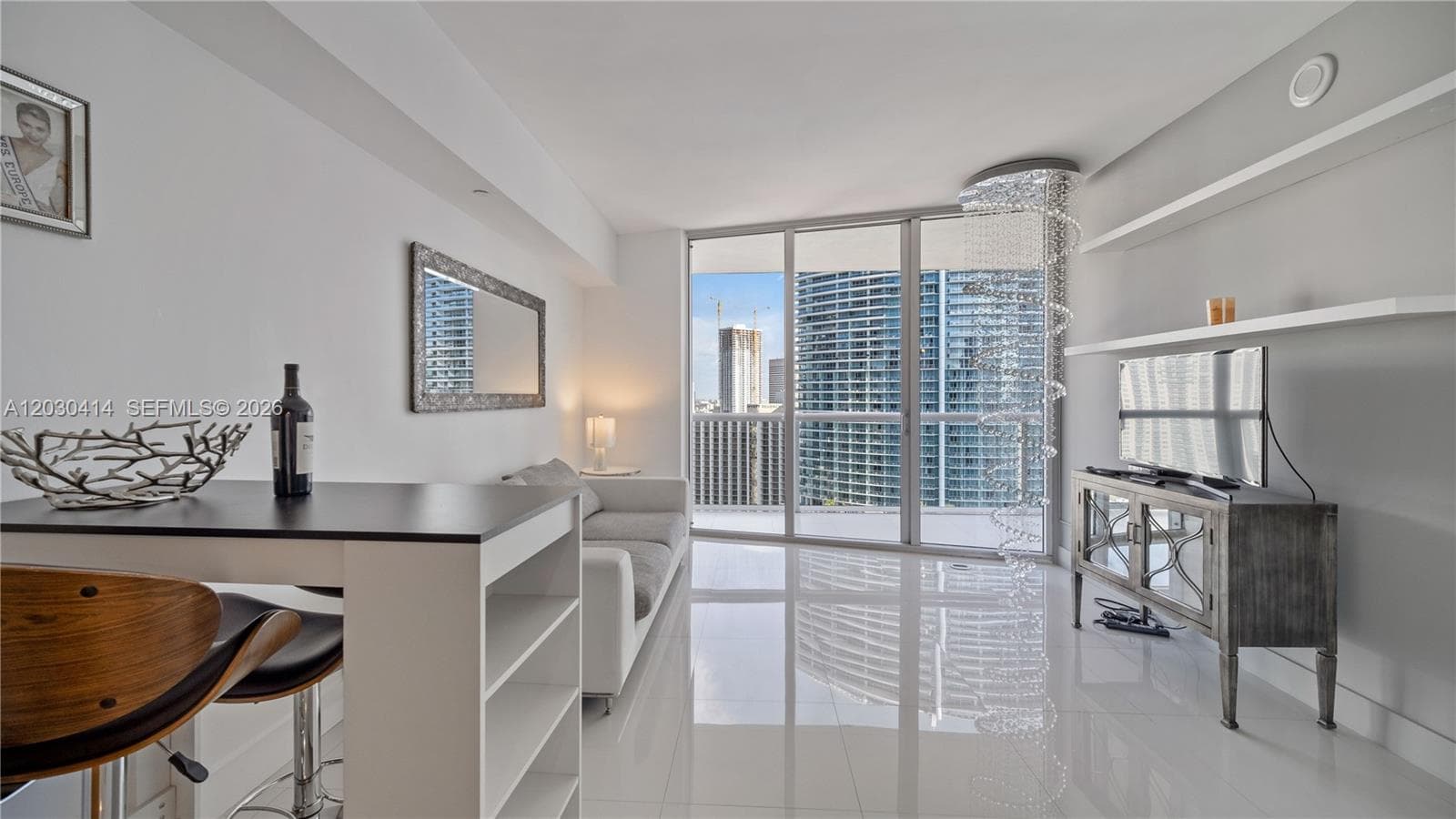 465 Brickell Ave 2704 photo 4