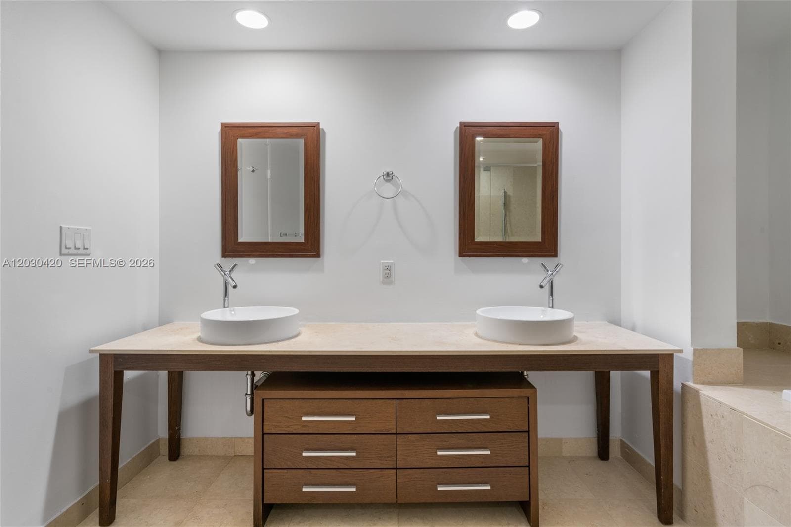 475 Brickell Ave 2607 photo 23